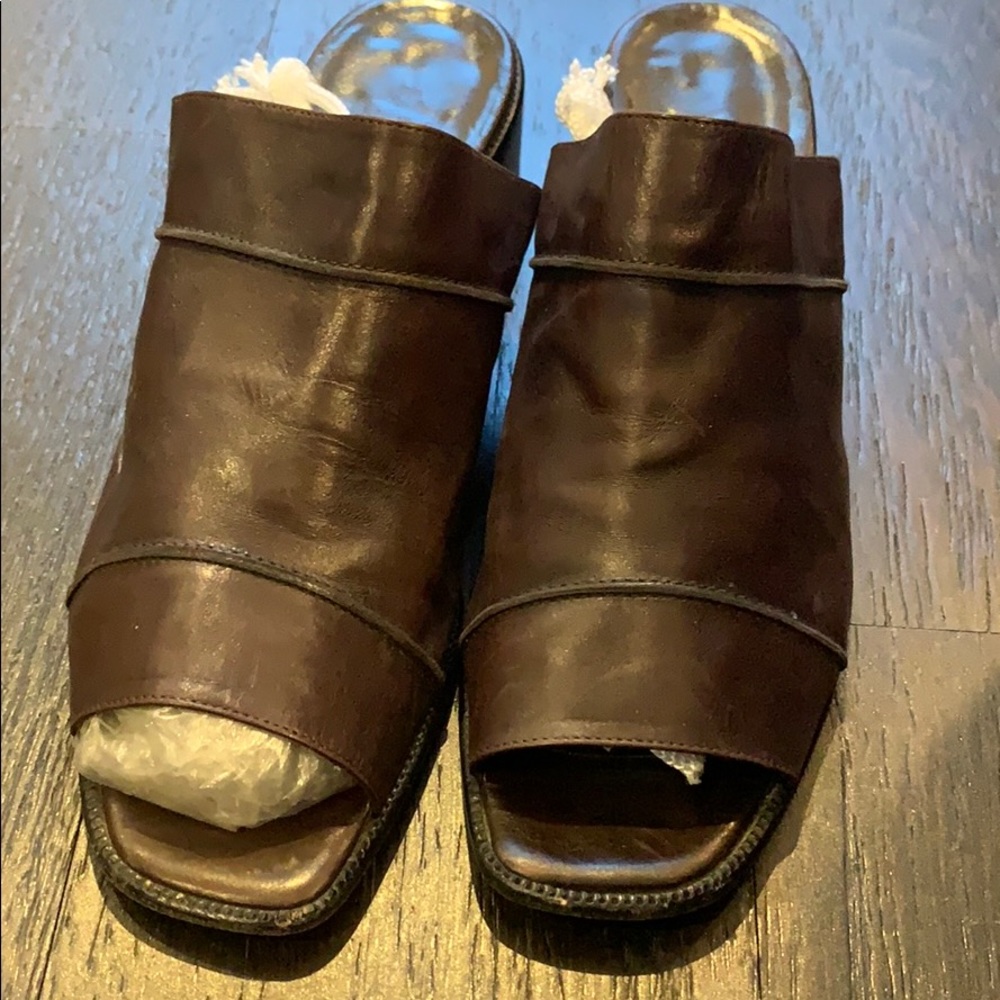 Brown Bally Slides